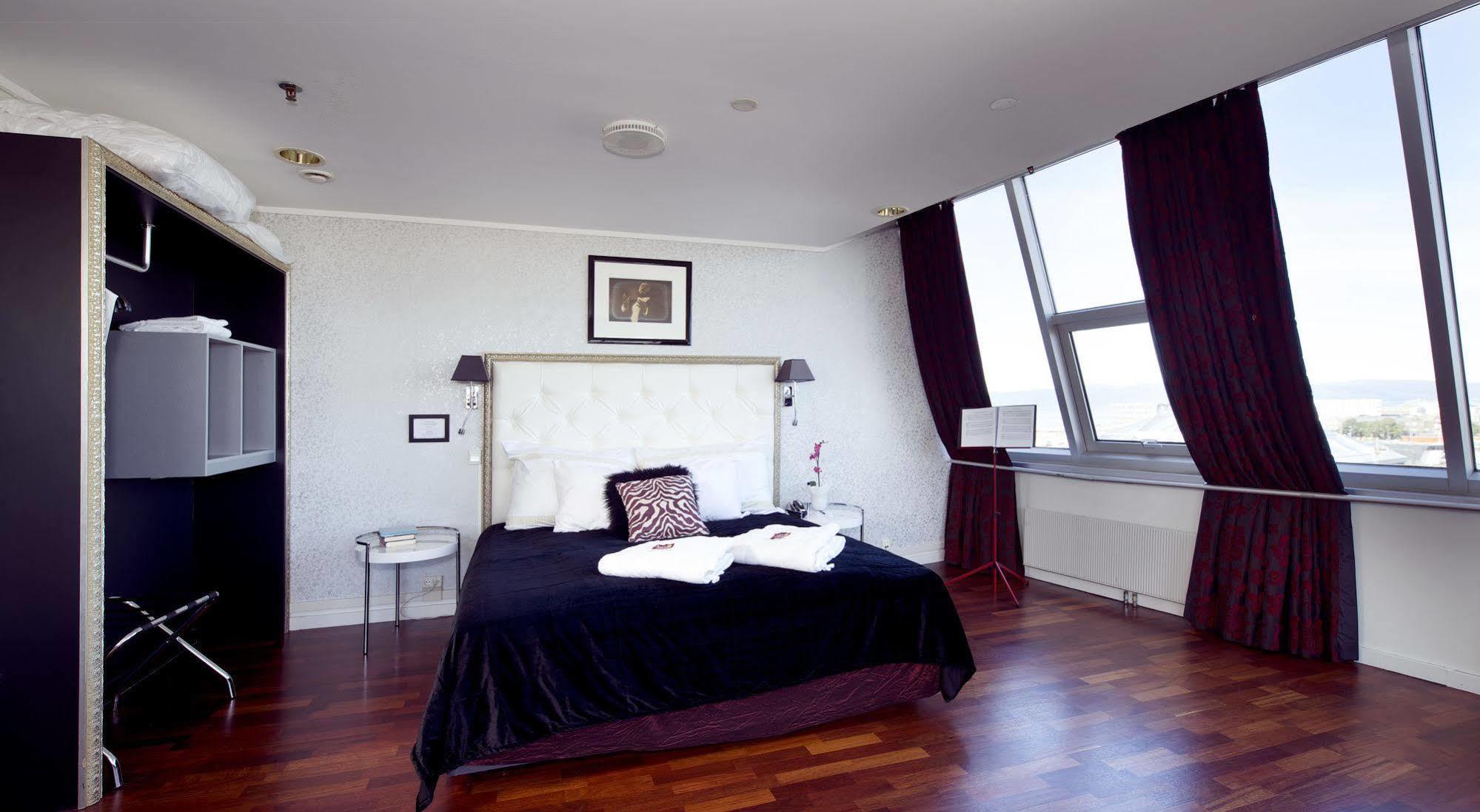 Home Hotel Grand Olav Trondheim Bagian luar foto
